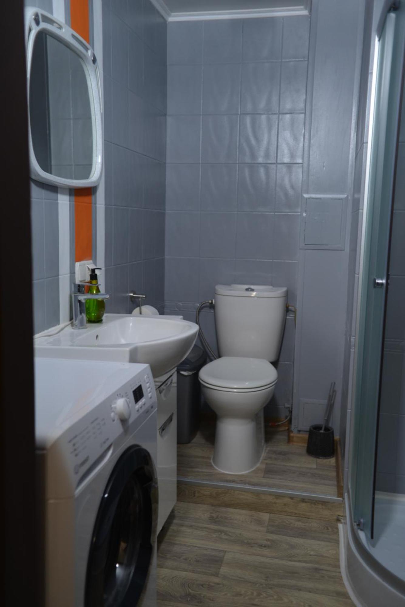 Uneed Rooms - Cloud 9 Kiev Ngoại thất bức ảnh